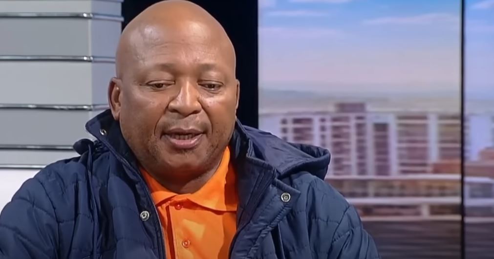 kt molefe Education & Professional Background