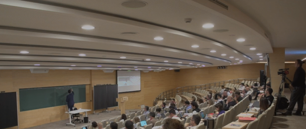 Hybrid Classrooms Hybrid Classrooms