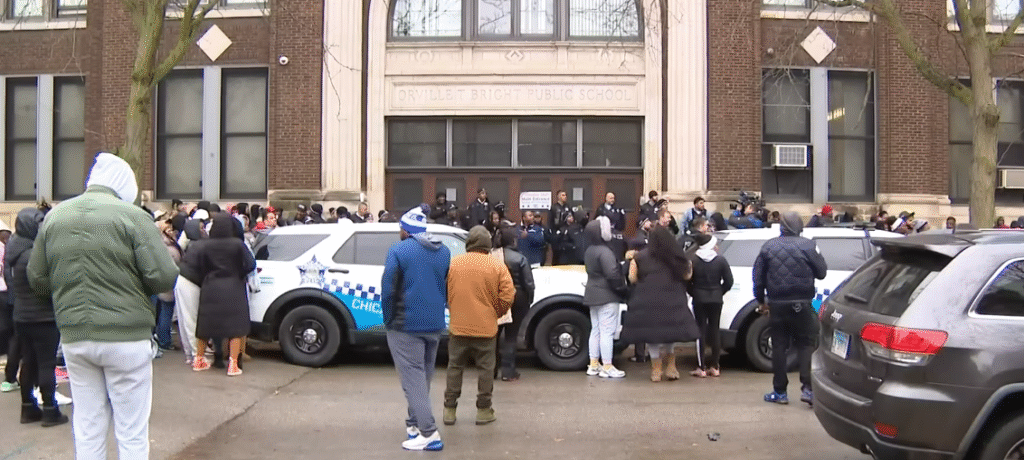 Chicago mom jumped by kids Chicago mom jumped by kids