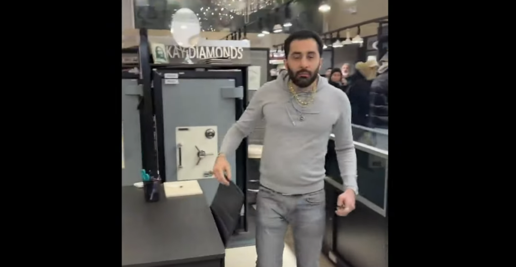 Akay Diamonds LLC Faces Scrutiny Amid Customer Complaints and Recent Turmoil