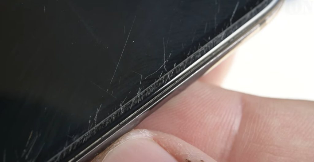 phone screens that heal deep scratches