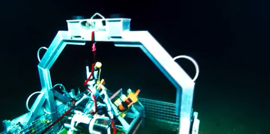 Undersea sensors reveal earthquakes happening deeper than imagined Undersea sensors reveal earthquakes happening deeper than imagined