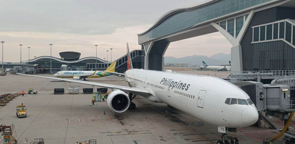 Philippine Airlines 777 Lavatory Failure Sparks Debate Over Crew Safety