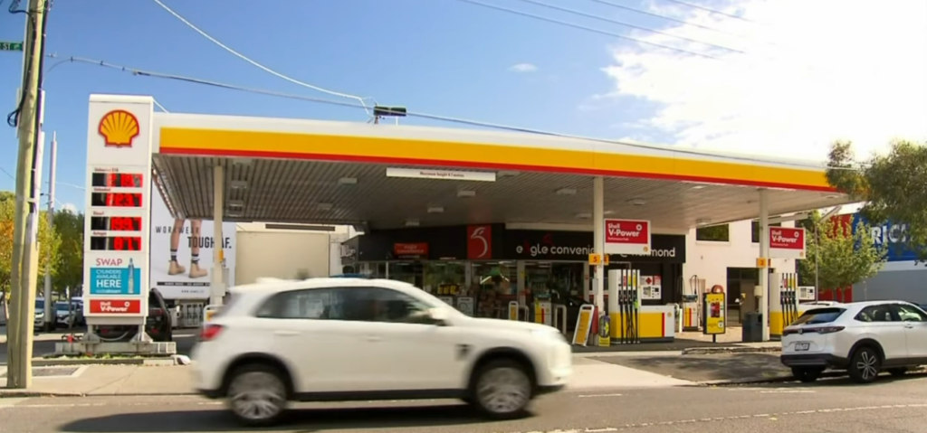 New Malaysia Petrol Rules April 1 Target Foreign Vehicles