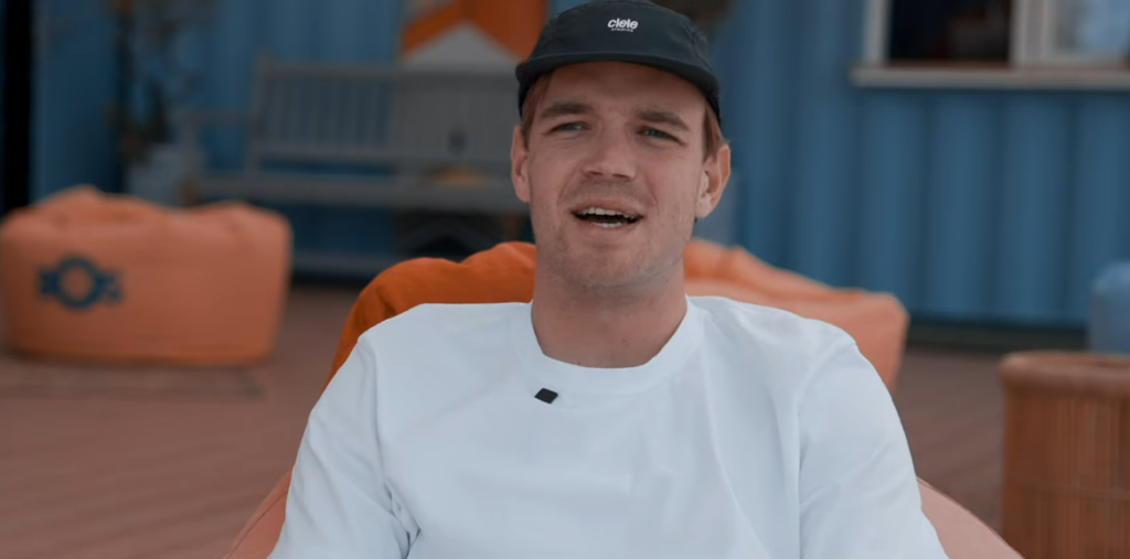 Bas de Leede Powers Netherlands to Victory in T20 World Cup 2026