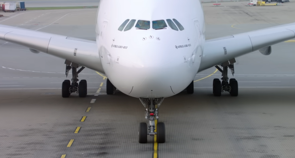 C6L Share Price Analysis: Is the Airline Stock Undervalued in 2026?