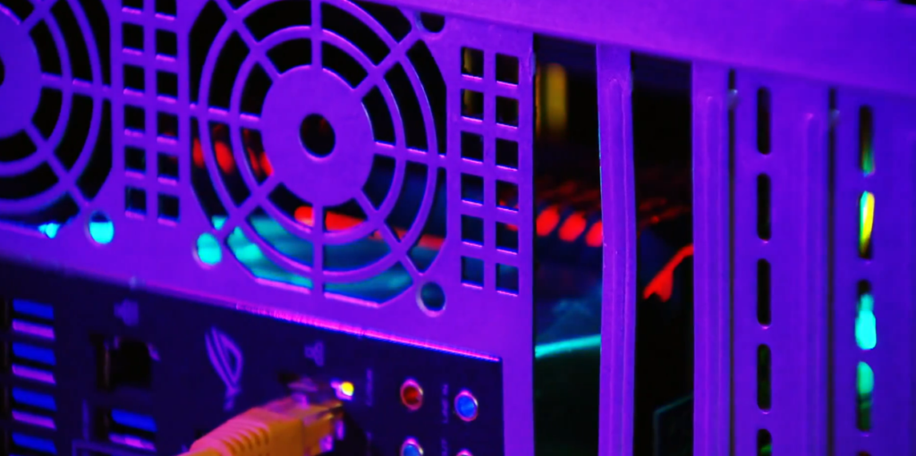 Japan Funds World’s First Floating Data Center for Ocean Cooling Efficiency