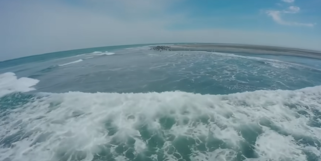 The Hidden Link Between Ocean Depths and Surface Heatwaves