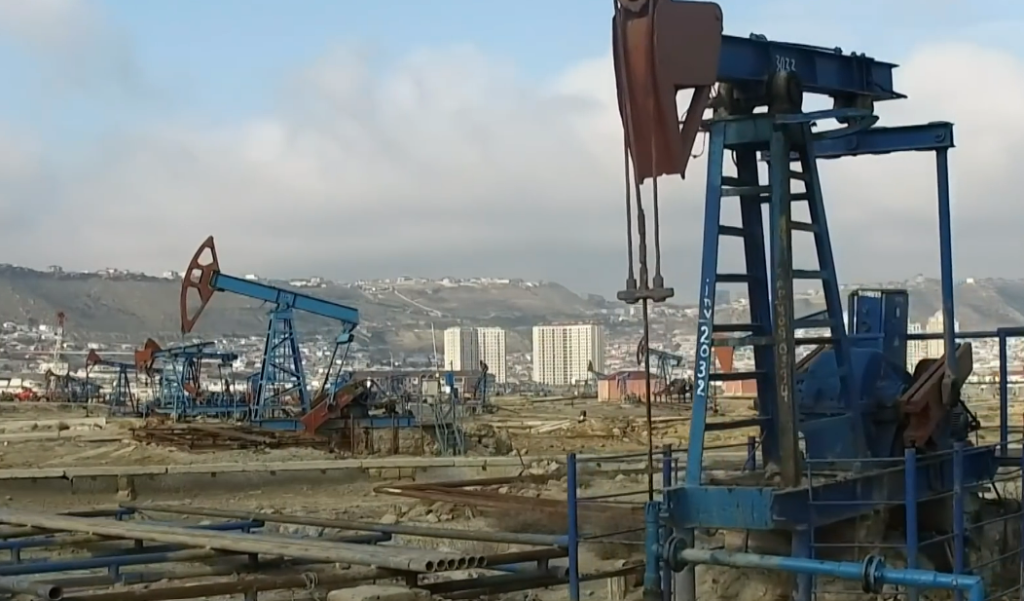 Oil Futures Surge as Strait of Hormuz Fears Grip Global Markets Oil Futures Surge as Strait of Hormuz Fears Grip Global Markets