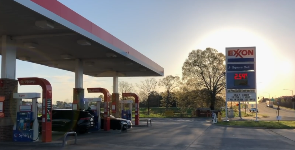 ExxonMobil (XOM) Is Near Its Peak — But Is the Real Move Still Ahead?