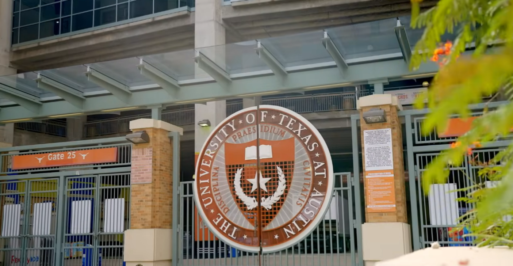 The $700K Semiconductor Grant Transforming The University of Texas at Dallas The $700K Semiconductor Grant Transforming The University of Texas at Dallas