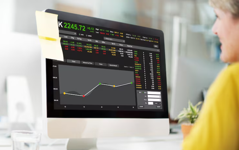 DIS Stock at a Crossroads