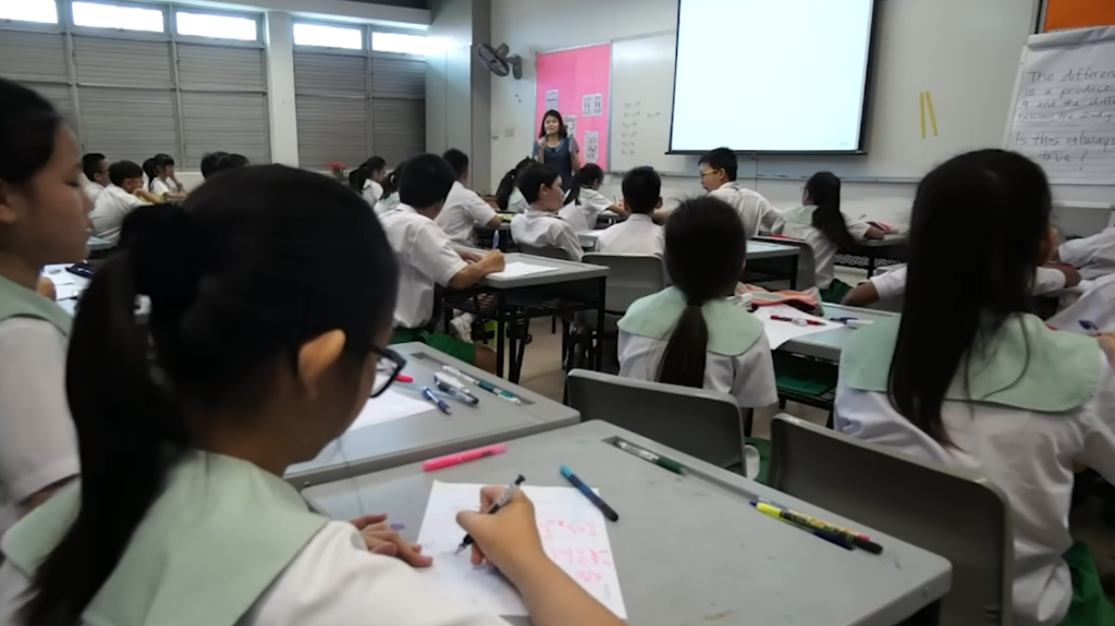 The EdTech Bubble: Are AI Learning Platforms Overvalued in the Current Market?