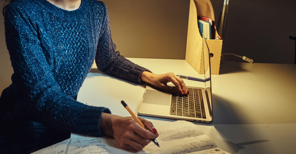 Prompting the Muse: How Writers Are Using AI as a Co-Author in Creative Writing Programs