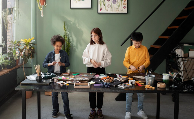 The New Hampshire Boarding School That Made Creative Craft, Design, and Making the Center of Every Subject