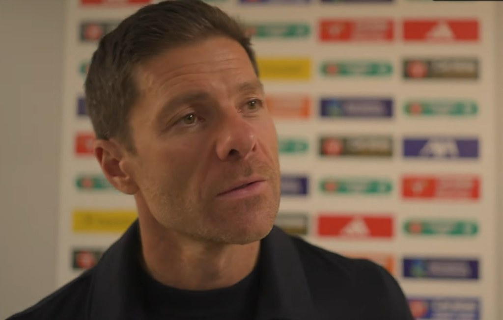 Xabi Alonso en el banquillo del Chelsea: ¿Leyenda de Liverpool o nuevo enemigo en Anfield?